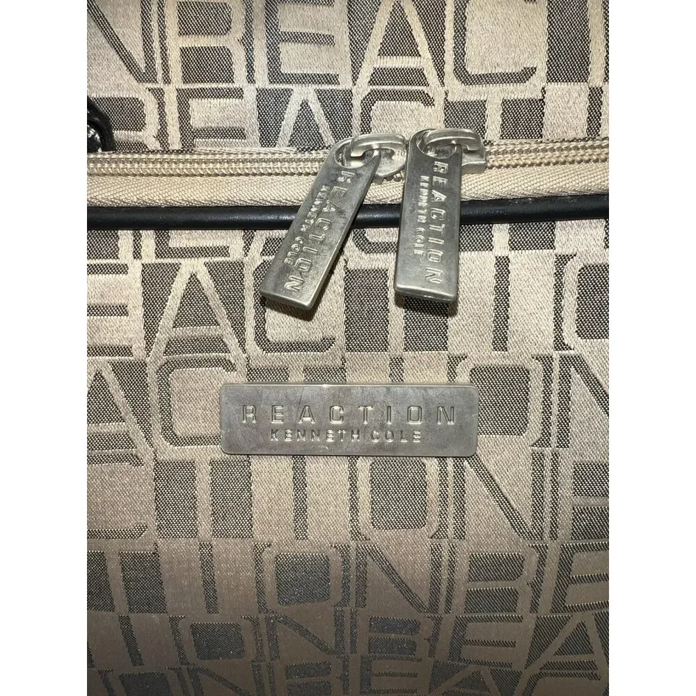 Kenneth Cole Reaction Beige 17" Under seat Rolling Carry On Laptop Bag Wheels - Picture 7 of 16